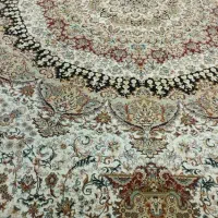 یک عدد فرش ۹ متری