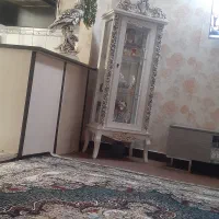 اینه شمعدان، ساعت ،ویترین