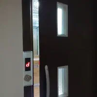 واحد طبقه اول با حیاط خلوت بزرگ وکاربردی