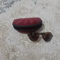 یک عدد عینک جدید