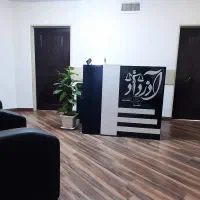 اجاره ساعتی اتاق مبله دفتر وکالت به وکیل|اجارهٔ کوتاه‌مدت دفتر کار و فضای آموزشی|کرج, کوی مدرس|دیوار
