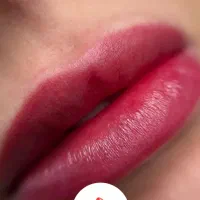 مدل تینت لب روسی