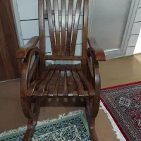 صندلی مادر بزرگ در حد نو