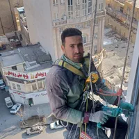 کاردر ارتفاع پیچ و رولپلاک نما بدون داربست(irata)