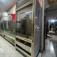 خرید و فروش انواع یخچال هایی صنعتی و رستوران