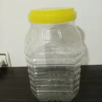 ظرف پلاستیکی در دار