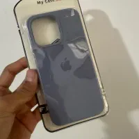 کاور و مقداری کتاب و شطرنج