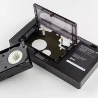 آداپتور تبدیل فیلم های قدیمی vhs-c