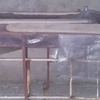 چهار پایه فلزی