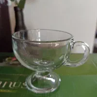 بستنی خوری و خردکن