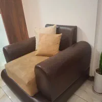 مبلمان ۷ نفره لوکس چرم و‌پارچه راحتی|مبلمان خانگی و میز عسلی|شیراز, رحمت‌آباد|دیوار