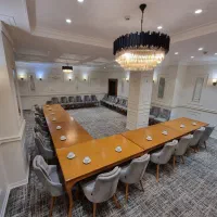 سالن مجهز جهت اجاره همایش،ایونت،سمینار ،جلسات|اجارهٔ کوتاه‌مدت دفتر کار و فضای آموزشی|مشهد, شریف|دیوار