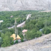 زمین-محصور-شده-بهترین-جای-روستا-مهاباد