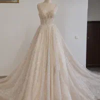 ۳تا لباس عروس زیر قیمت بدلیل تعطیلی مغازه