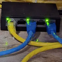 سویچ یا هاب شبکه 5 پورت