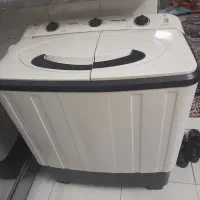 یک عدد لباسشویی دوقلو بفروش میرسد سالم تمیز