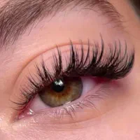 مدل برای کاشت واکستنشن مژه فقط باپول مواد