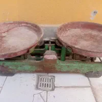 ترازوی قدیمی آهنی عتیقه ۲۰ کیلویی