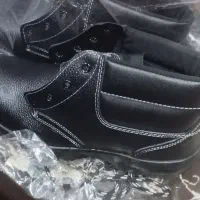 کفش ایمنی و لباس کار