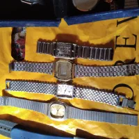 تعدادی ساعت تعمیری