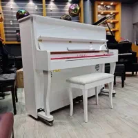 فانتزی%پیانوهای طرح آکوستیک با صدای غنی نواختن