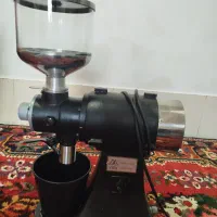 آسیاب قهوه و تابلو ال ای دی در حد نو|سماور، چای‌ساز، قهوه‌ساز|بروجن, |دیوار