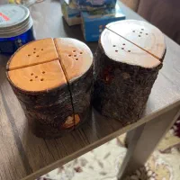 نمک پاش دست‌ساز با چوب طبیعی|ظروف سرو و پذیرایی|شیراز, باغ تخت|دیوار