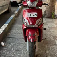 موتور سیکلت ماهیندرا.  ۱۳۹۵