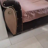 یک دست مبل تخت شو و دو عدد تشک تکنفره