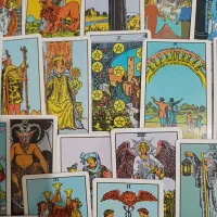 فال تاروت ،شمع تراپی