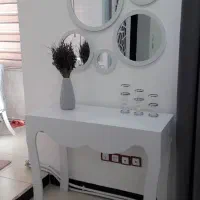 آینه  و کنسول