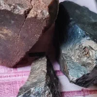 شهاب سنگ آهنی و کربونادو و کانی های با ارزش