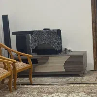 تلویزیون و میز تلویزیون