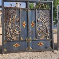 درب حیاط نقشدار