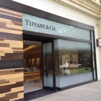 اجاره مغازه۲۵متری بًرِ اصلی بلوار معلم