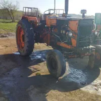 تراکتور رومانی مدل 61 موتور فنی سالم تایر 20درصد