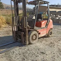 تخلیه بار  با  لیفتراک