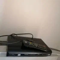 تلویزیون 21 اینچ و میز ودستگاه دیجیتال