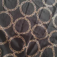 ۲/۵مترپارچه پیرهن یا مانتو