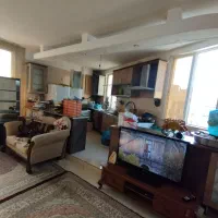 ۷۶ متر / ۲ خواب/ شهرک طلاییه/غرق در نور/ رو به نما