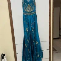 لباس مجلسی|لباس|شاهین‌شهر, اقبال لاهوری|دیوار