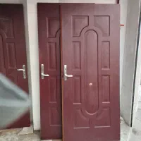 درب منزل با چهارچوب