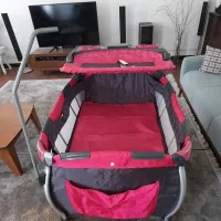 تخت پارک کودک|تخت و صندلی بچه|شاهین‌شهر, فدک|دیوار