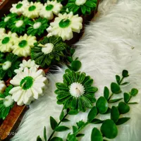 گل  بابونه ی غدیری جذاب‌شمع|گل مصنوعی|مشهد, آیت الله خامنه‌ای|دیوار