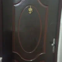 درب ورودی اصلی آپارتمان کامل