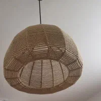 آباژور حصیری دست‌ساز با فرم فلزی