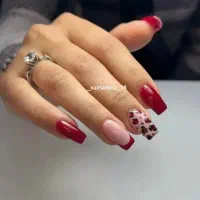 کاشت ناخن با بهترین متریال همراه لاکژل فقط ۳۰۰