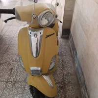 کاوان ۱۲۵ وسپا زرد ۹۸ با کلاه کاسکت|موتورسیکلت|کرج, شهرک ولیعصر|دیوار