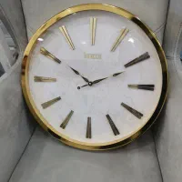 ساعت دیواری و ایستاده