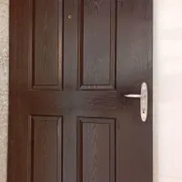 درب ورودی اپارتمان